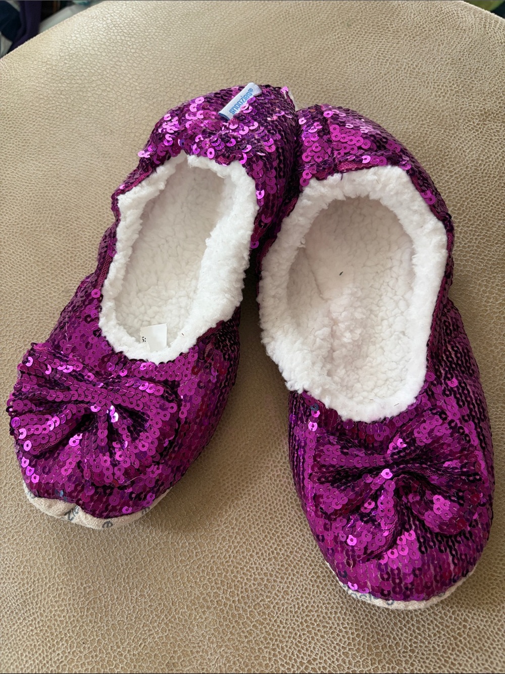 snoozies! Ballerina Bling fuchsia Sequin Ballet Slippers XL Non-Skid Sole